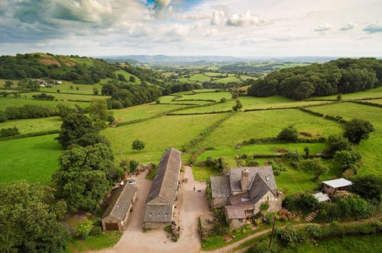 Shropshire Tourist Information and Leisure Guide by Virtual Shropshire