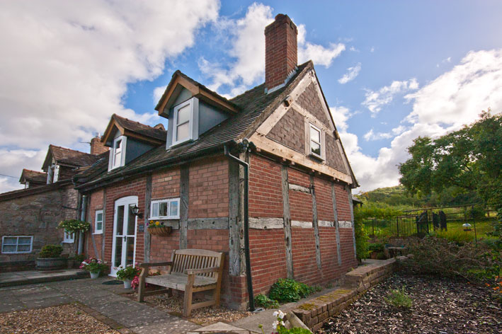 Simply-Folly_Cottage_holidaycottage_Ironbridge1
