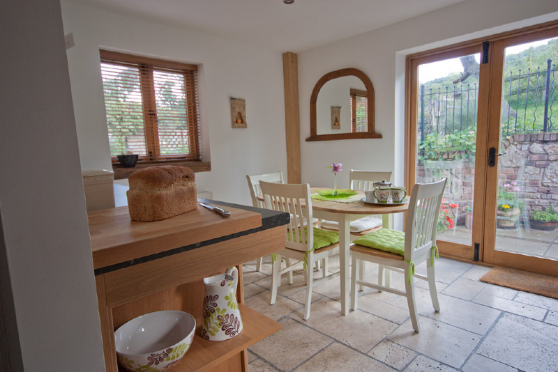 Simply-folly-Kitchen-ShropshireCottages