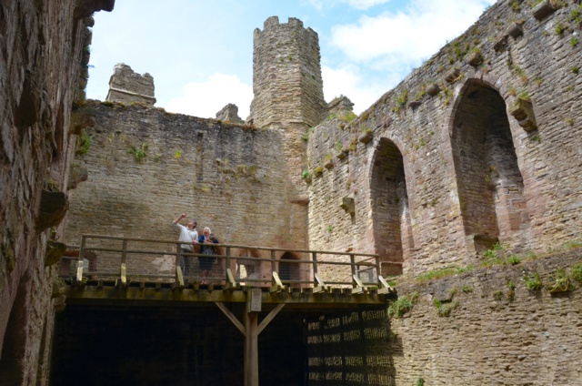 ludlow-castle-v206-2-DSC_1119_640x424