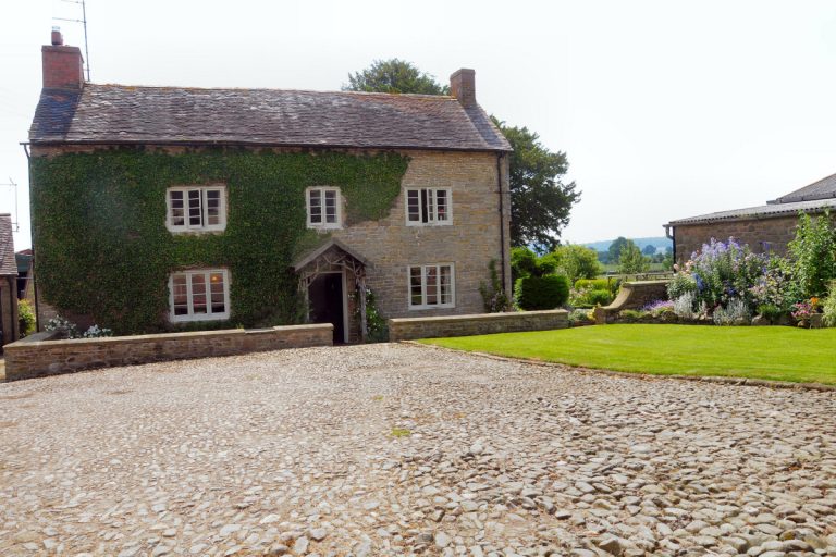 Best Court Farm 768x512