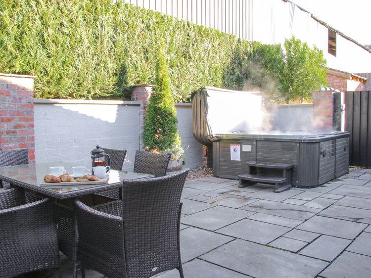 Westhope Country Retreats Shropshire Tourism & Leisure Guide